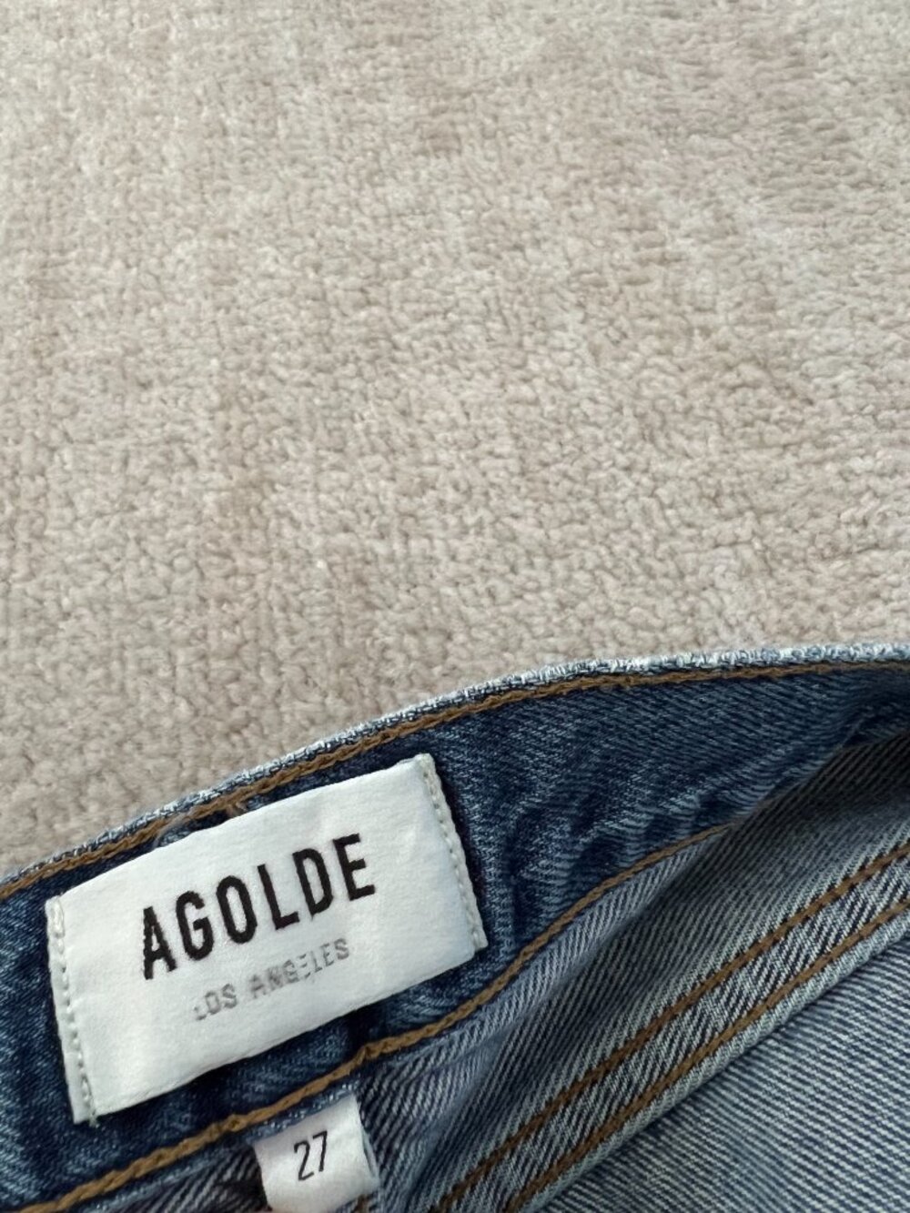 Agolde Riley High Rise Crop Jeans 27 Blue Distressed - Picture 2 of 11